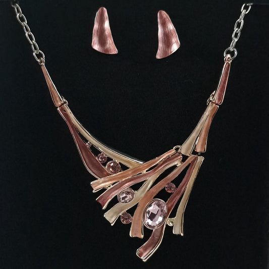 Pink stones necklace and earrings set